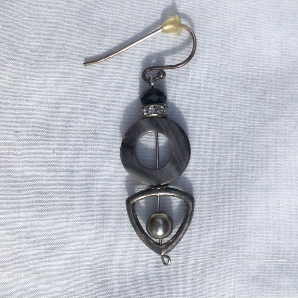 Earrings - Picture 6 of 7